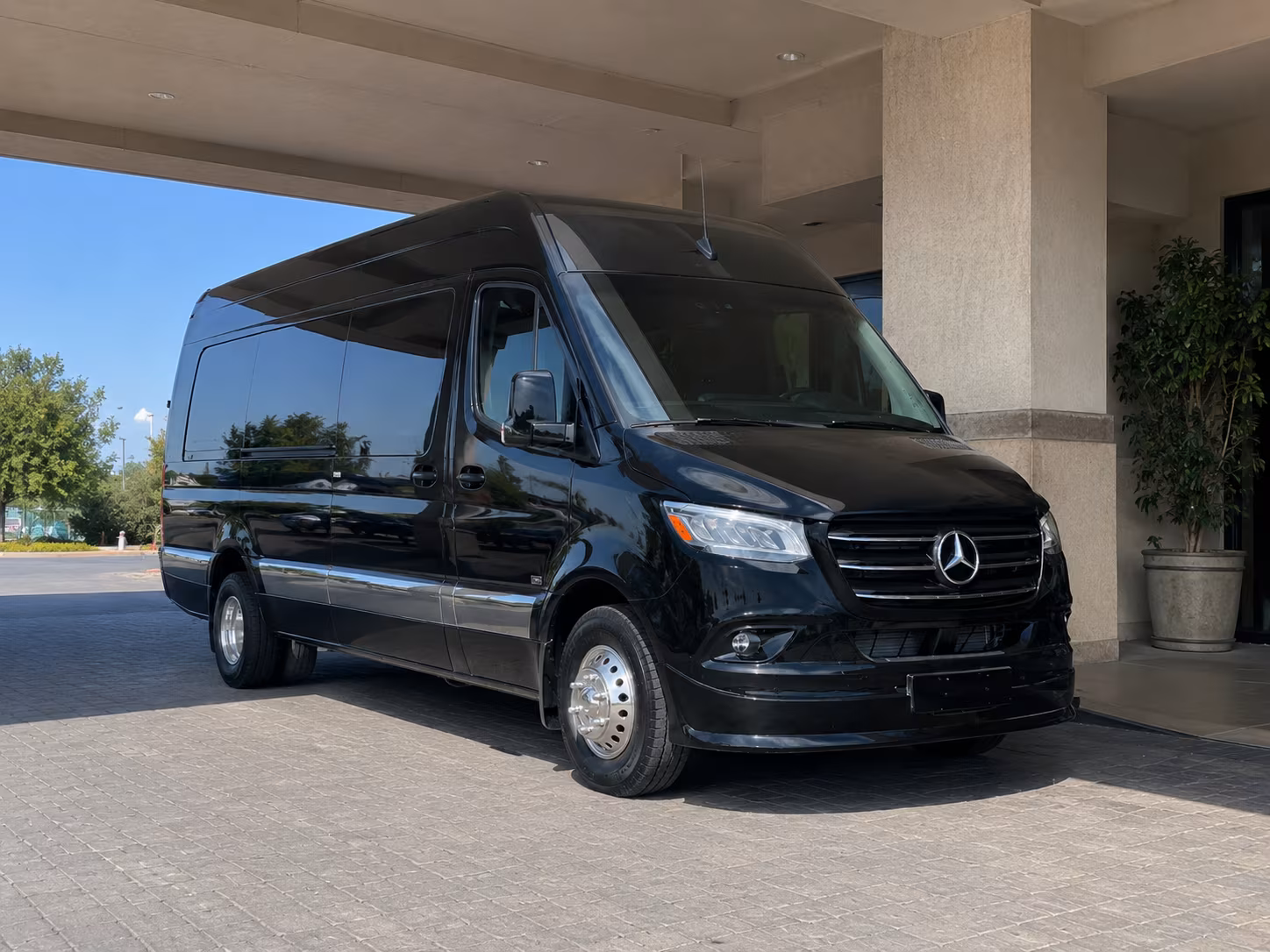 brockton 12 passenger sprinter van