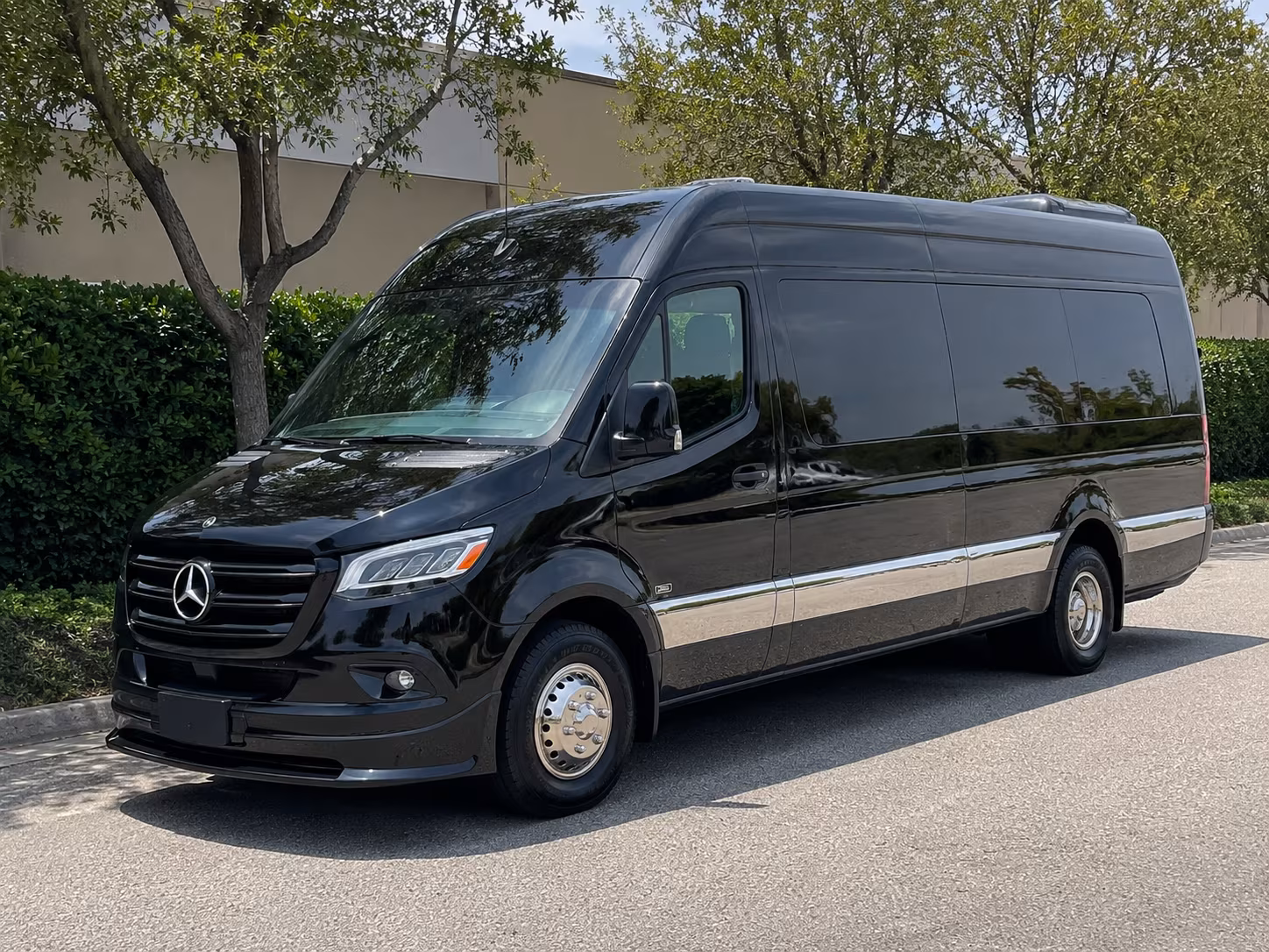 brockton 18 passenger sprinter van