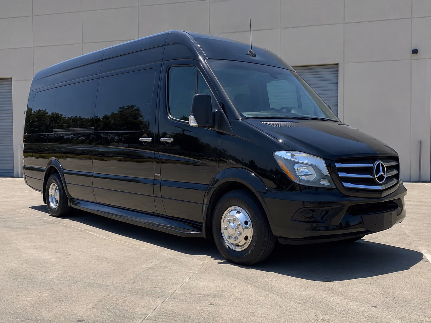 find the perfect transportation for your next wedding 1